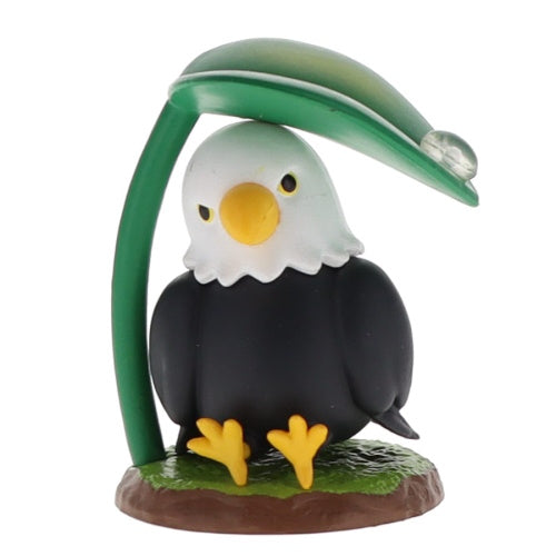 Birds Taking Shelter From Rain Figure Series Qualia 2-Inch Mini-Figure
