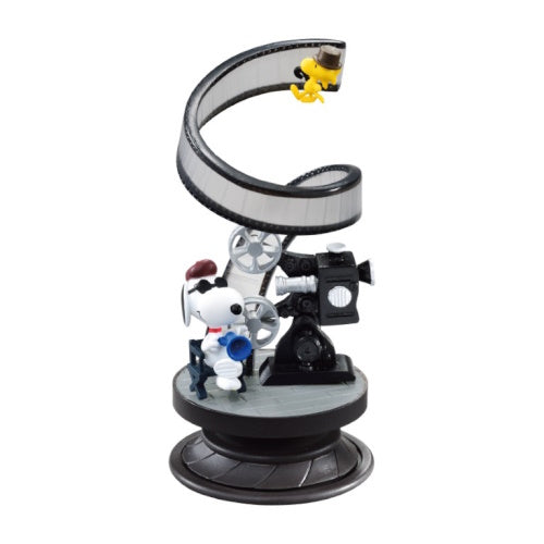 Peanuts Snoopy Spiral Diorama Series Re-Ment 3-Inch Mini-Figure