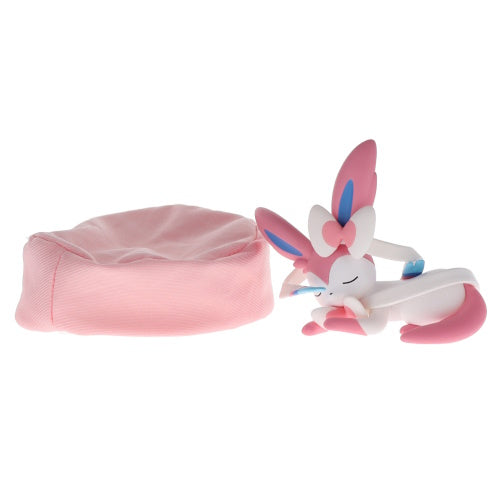 Pokemon Eeveelutions Sleep Pose Figure Series Holly Box 3-Inch Mini-Figure