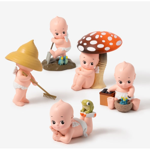 Kewpie In The Garden Figure Series Smoko 3-Inch Mini-Figure