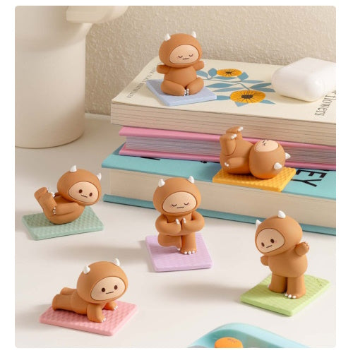 Hank Yeti Doing Yoga Series Smoko 3-Inch Mini-Figure
