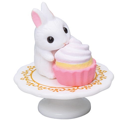 Bunny Western Confectionary Cake Shop Figure Series Tarlin 1.5-Inch Mini-Figure