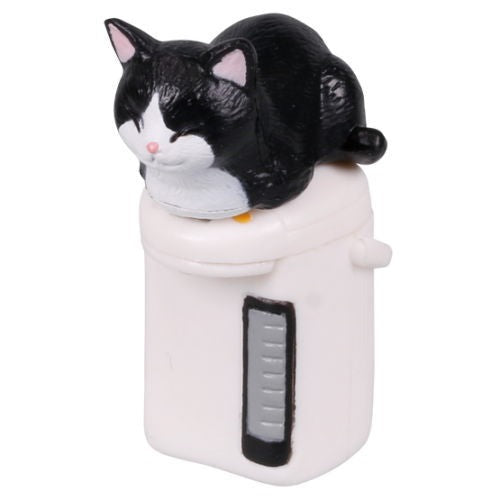 Nyan Cat Keeping Warm Series Vol. 02 Tarlin 2-Inch Mini-Figure