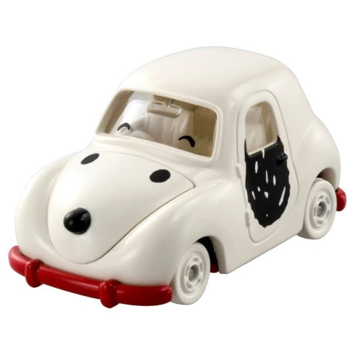 Snoopy Car II Dream Tomica Series 153 Takara Tomy 2-Inch Collectible Car