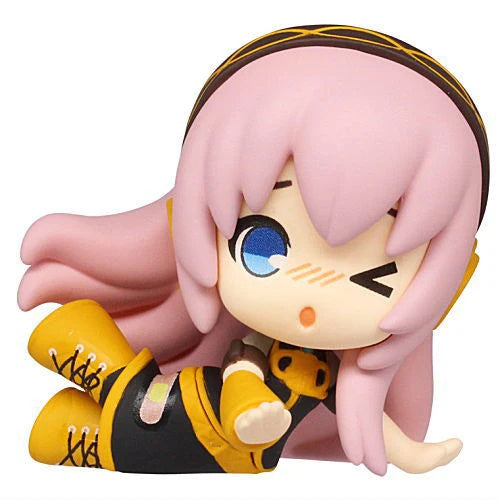 Hatsune Miku Falling Down Suttenkororin Mascot Takara Tomy 2-Inch Mini-Figure