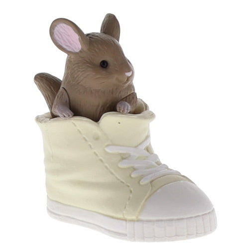 Chinchilla Found Hiding Figure Series Yell 2-Inch Mini-Figure