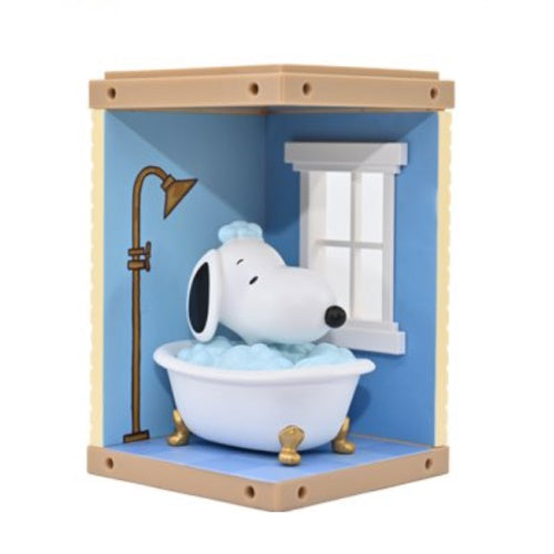 Peanuts Snoopy Home Sweet Home Series Beast Kingdom 3-Inch Mini-Figure