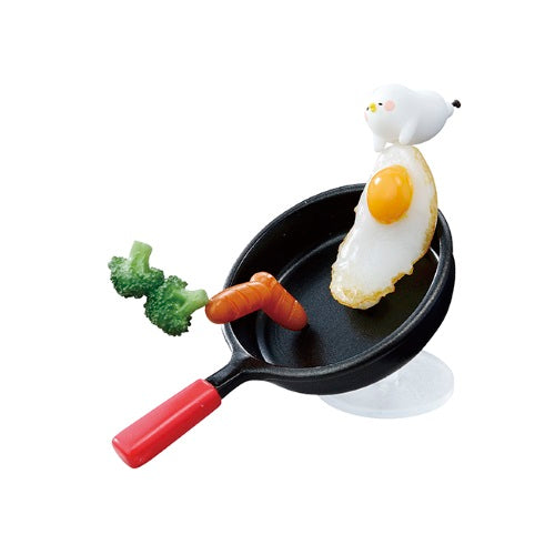 Pisuke And Rabbit Hungry Time Re-ment Collectible Mini-Figure