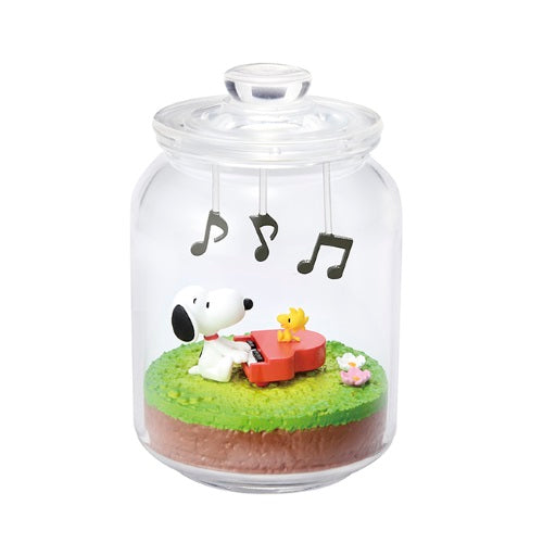Peanuts Snoopy Everyday Terrarium 3-Inch Re-Ment Collectible