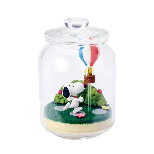 Peanuts Snoopy Everyday Terrarium 3-Inch Re-Ment Collectible