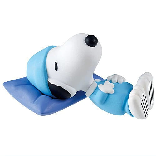 Peanuts Snoopy Goodnight Mascot Vol. 02 Takara Tomy 1.5-Inch Mini-Figure